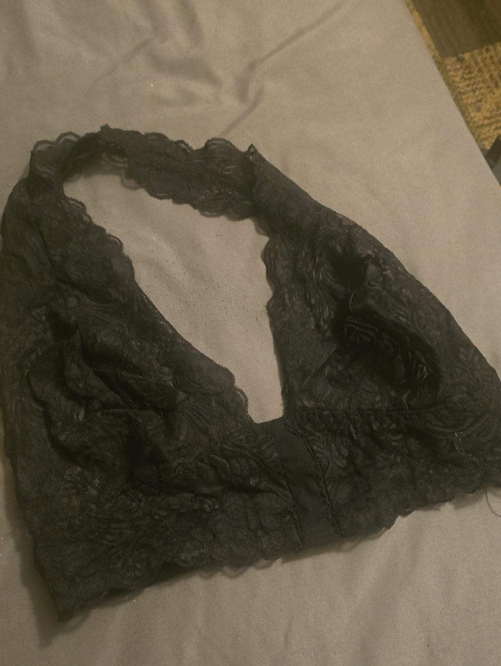 Delicate Lace Bralette - Black